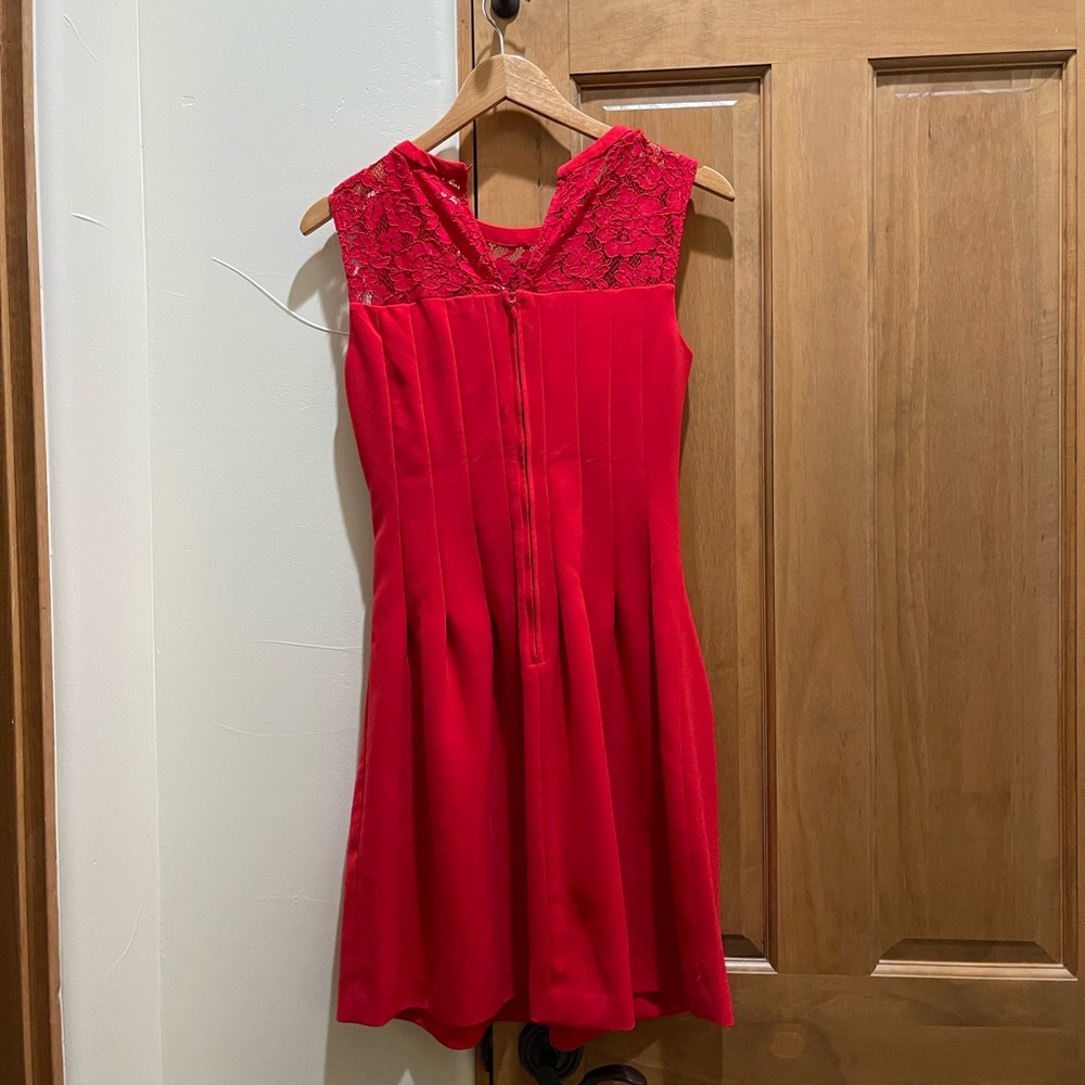 Red pleated lace above knee dress